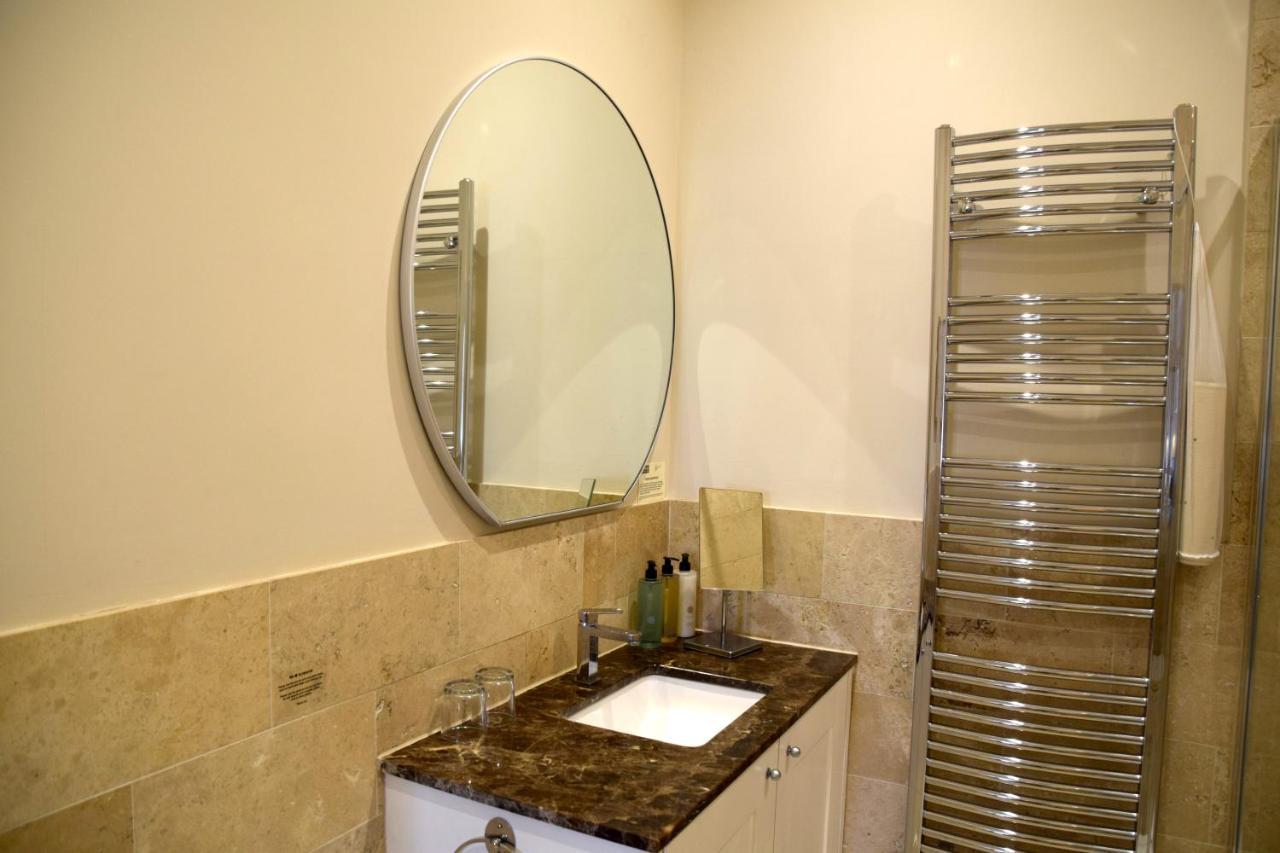 Cranleigh Hotel Bath Bagian luar foto
