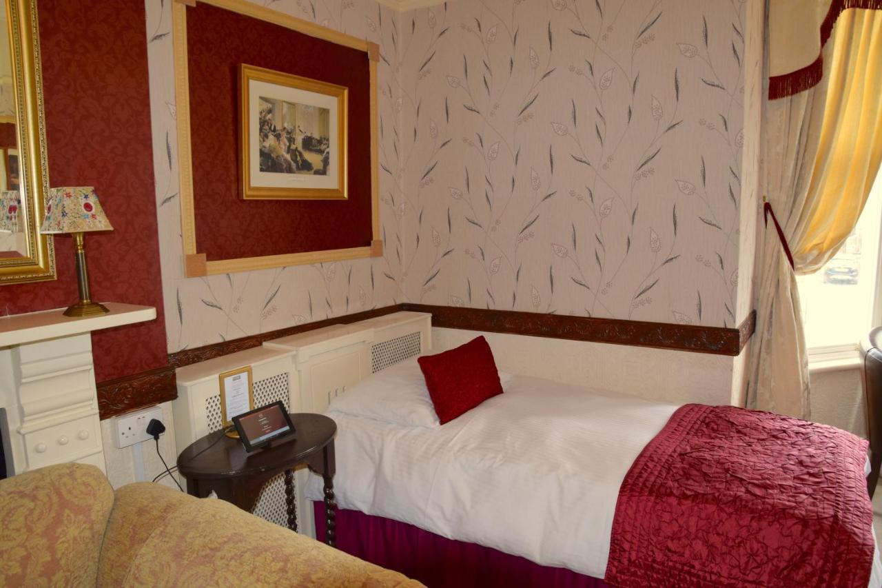 Cranleigh Hotel Bath Bagian luar foto
