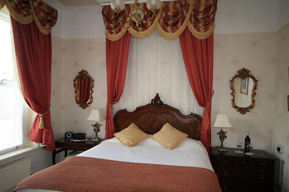 Cranleigh Hotel Bath Bagian luar foto
