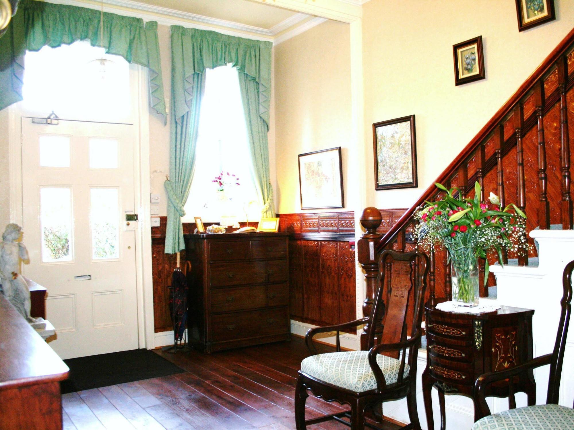 Cranleigh Hotel Bath Bagian luar foto